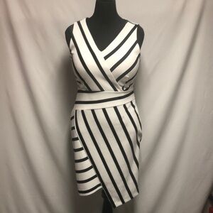 METAPHOR STRIPED DRESS SIZE LARGE